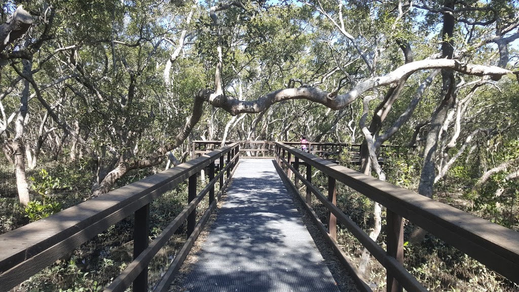 Wynnum Wetlands Birdhide | park | LOT 739 Port Dr, Port of Brisbane QLD 4178, Australia