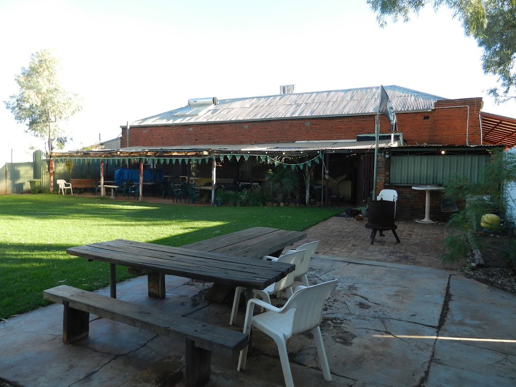 Grand Hotel Kookynie | 54 Britannia St, Kookynie WA 6431, Australia | Phone: (08) 9031 3010