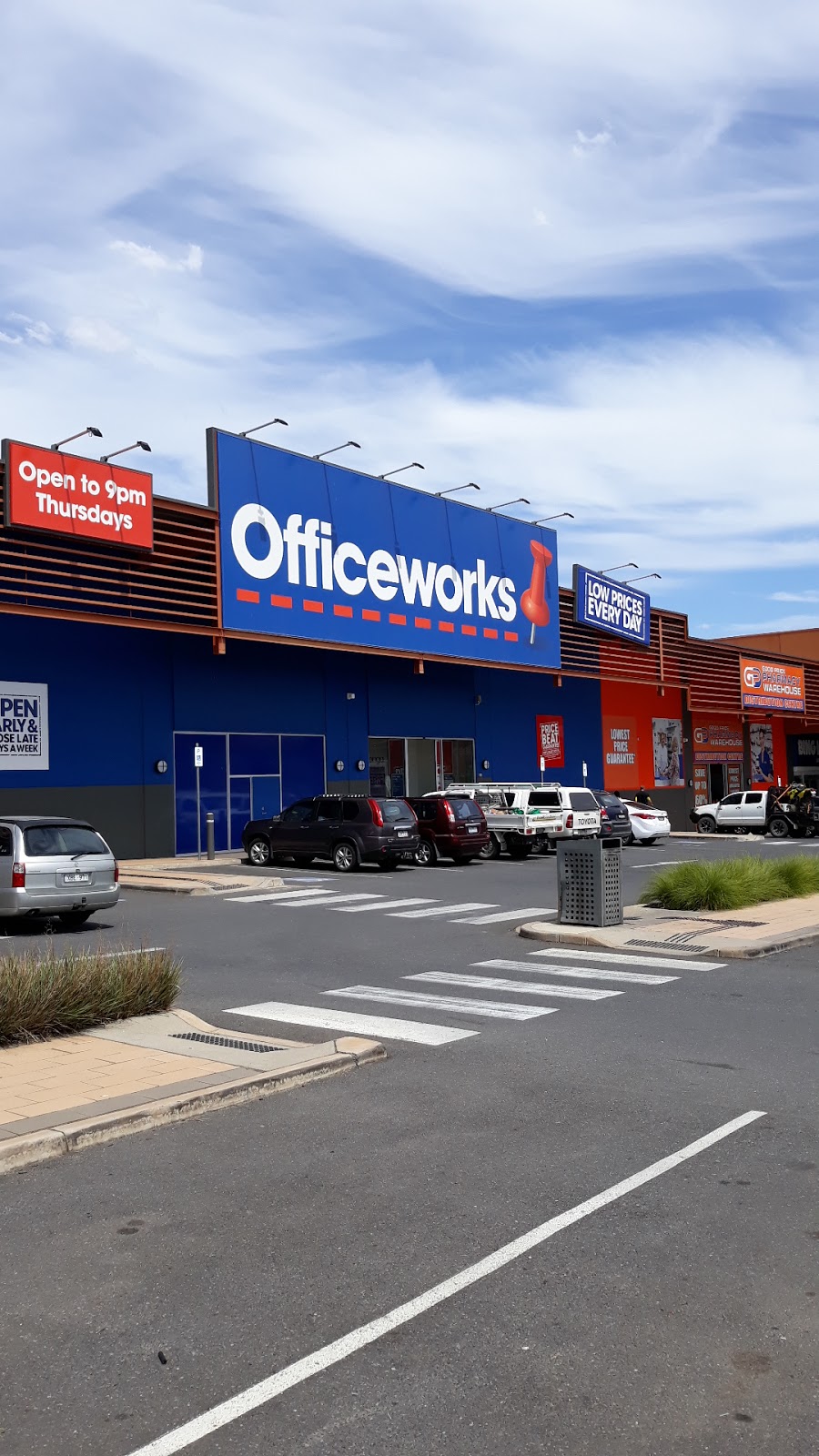 Officeworks Wodonga | furniture store | 285 Victoria Cross Parade, Wodonga VIC 3690, Australia | 0260491100 OR +61 2 6049 1100