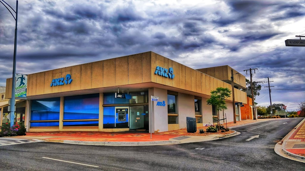 ANZ Branch Stawell | bank | 149 Main St, Stawell VIC 3380, Australia | 131314 OR +61 131314