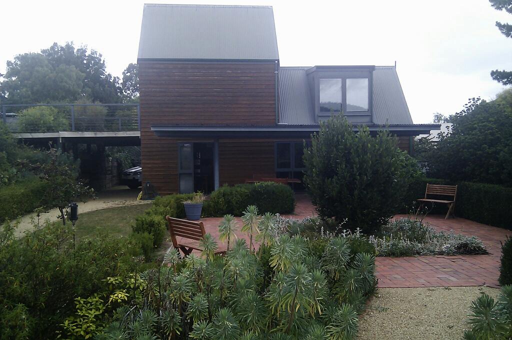 Red Brier Cottage | lodging | 15 Bridge St, Richmond TAS 7025, Australia | 0362602349 OR +61 3 6260 2349