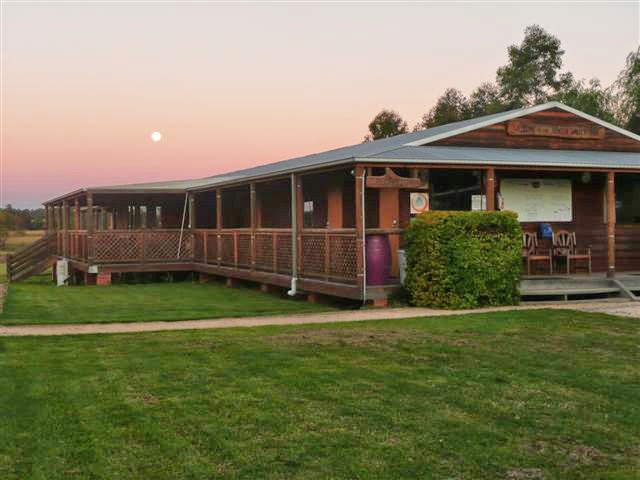 Hunter Valley YHA | lodging | 100 Wine Country Dr, Nulkaba NSW 2325, Australia | 0249913278 OR +61 2 4991 3278