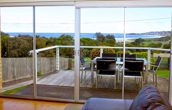 Otways Accommodation | 25 Costin St, Apollo Bay VIC 3233, Australia | Phone: 0428 315 060