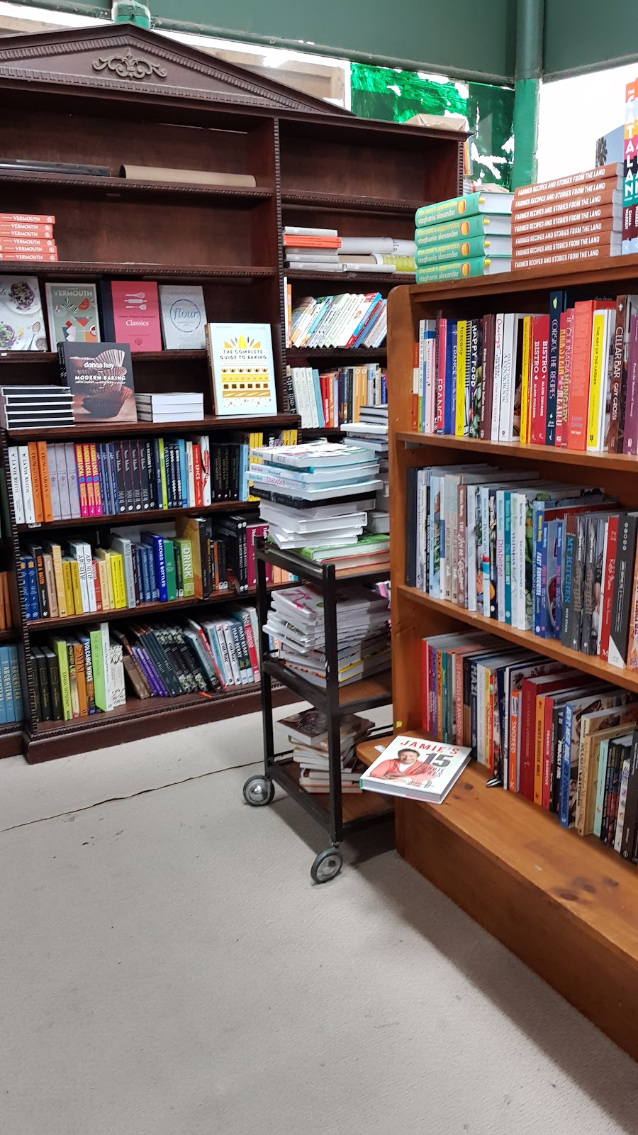 Stonemans BookRoom | 101 Mostyn St, Castlemaine VIC 3450, Australia | Phone: (03) 5470 5134