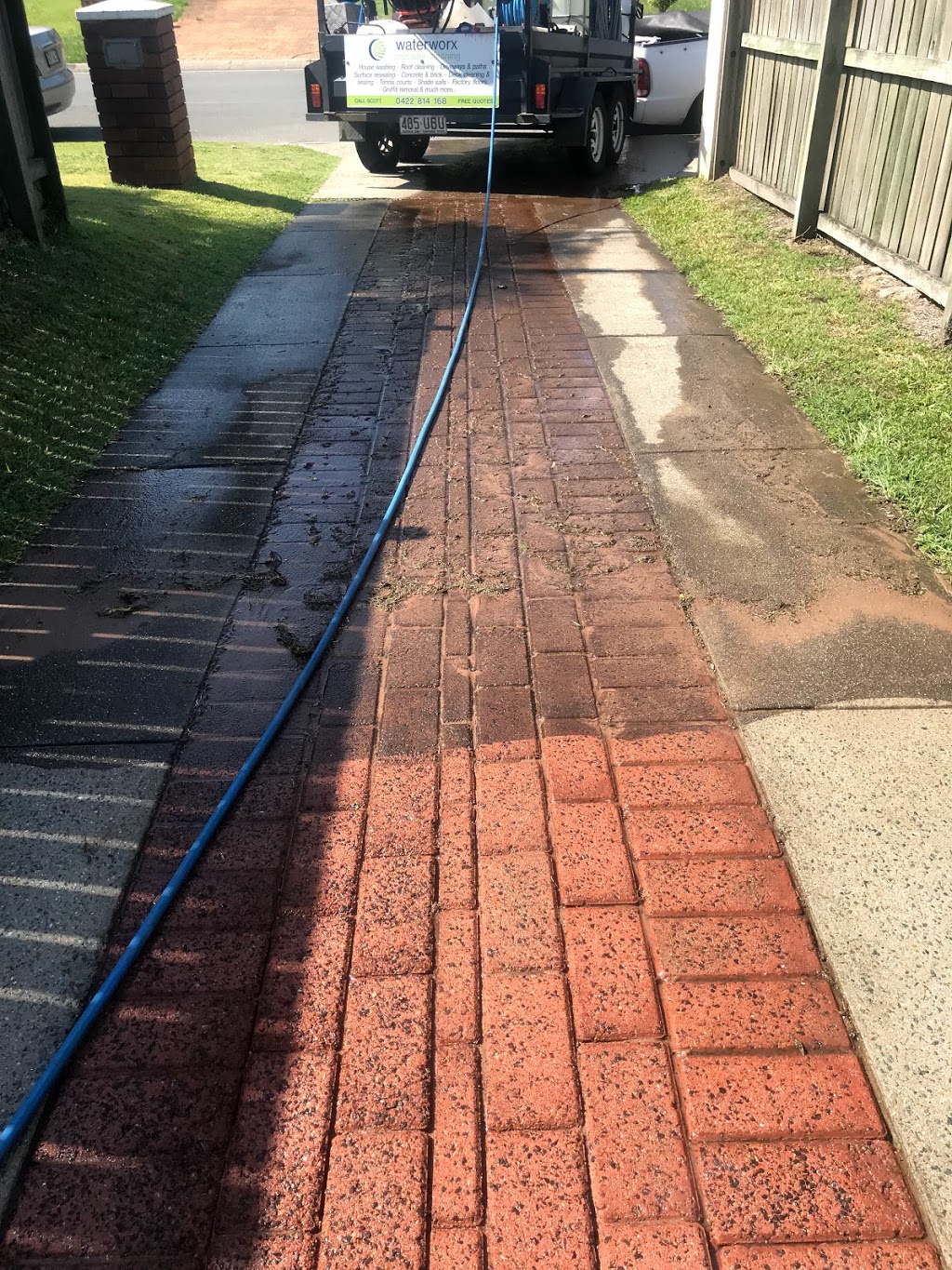 Waterworx Pressure Cleaning & House Washing Logan | 120 Anne Collins Cres, Mundoolun QLD 4285, Australia | Phone: 0422 814 168