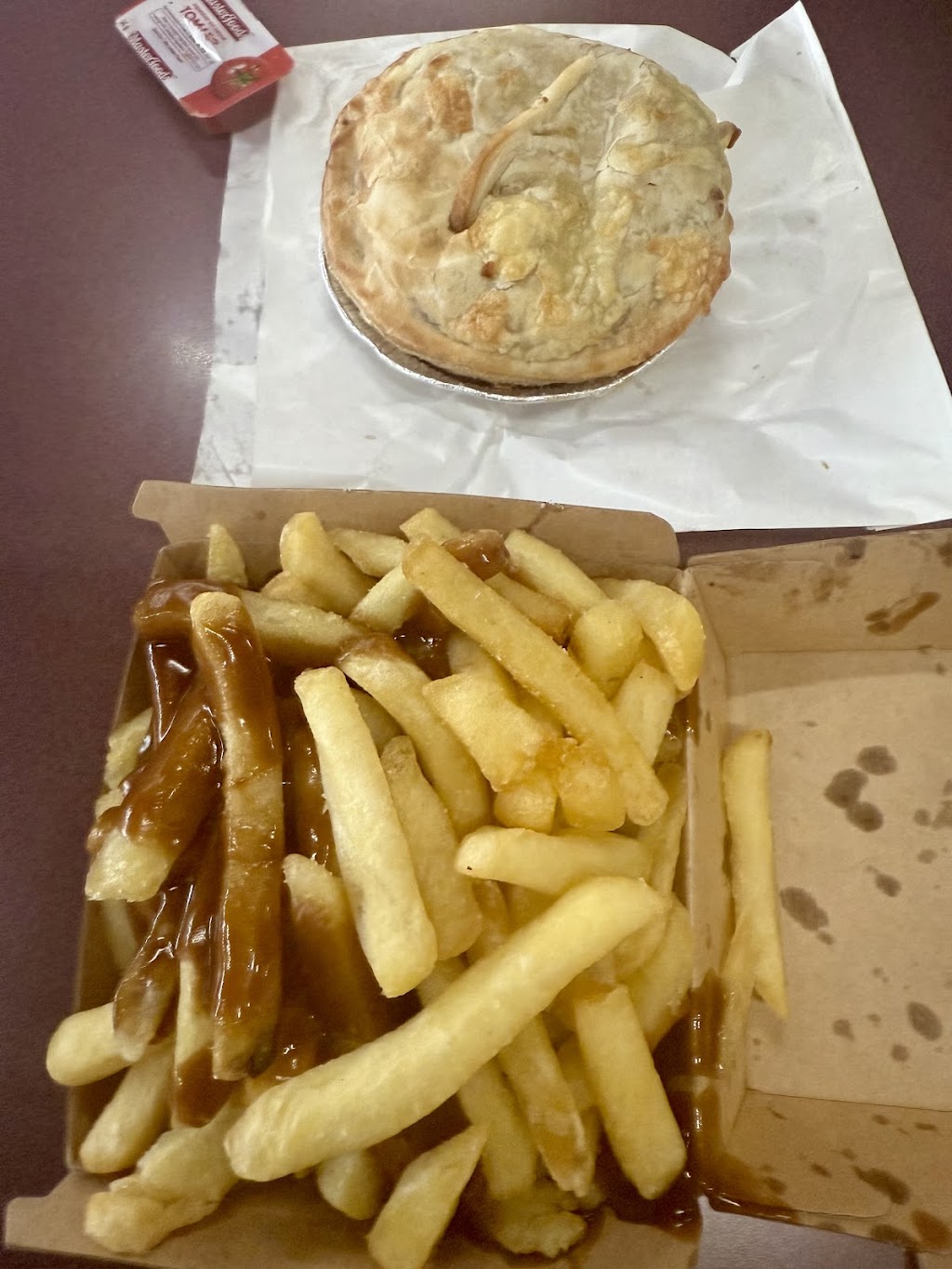 Millers pie & sandwich bar Barnsley | 3/96 Northville Dr, Barnsley NSW 2278, Australia | Phone: 0408 138 159