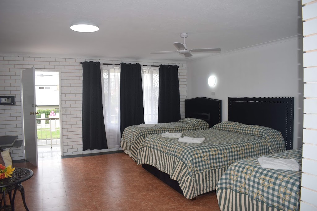 The Queenslander Motel | 1272 Gold Coast Hwy, Palm Beach QLD 4221, Australia | Phone: (07) 5535 3614