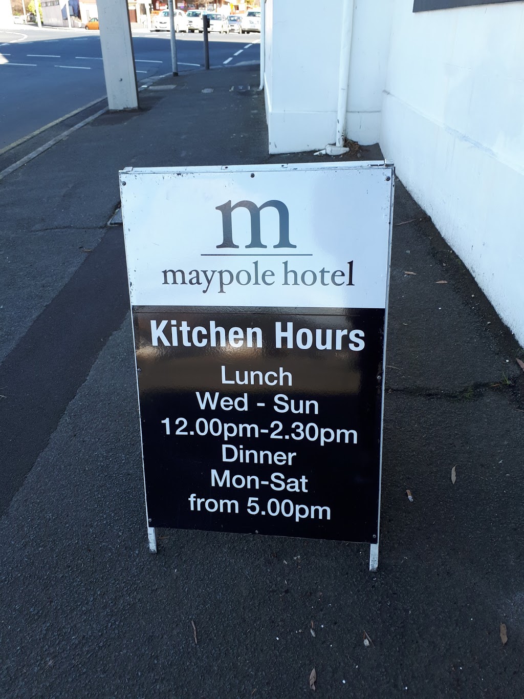 Maypole Hotel | lodging | 191 New Town Rd, New Town TAS 7008, Australia | 0362789662 OR +61 3 6278 9662
