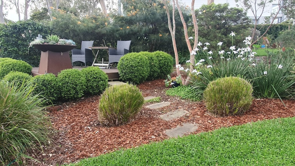 Aspect Landscape Design | 27 Lake Point Way, Murrays Beach NSW 2281, Australia | Phone: 0401 314 158