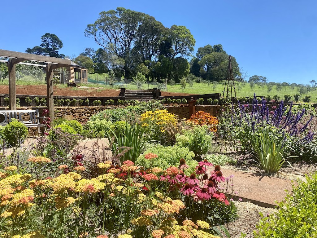 CMB Creative Gardens | 3 Mackeys Ln, Robertson NSW 2577, Australia | Phone: 0401 949 878