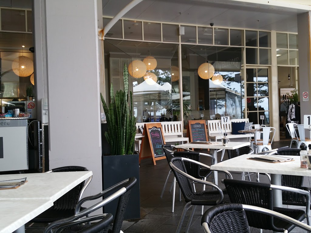 Aromas On Sea | cafe | Ocean Front Terrace Crowne Plaza, 40 Terrigal Esplanade, Terrigal NSW 2260, Australia | 0243843501 OR +61 2 4384 3501