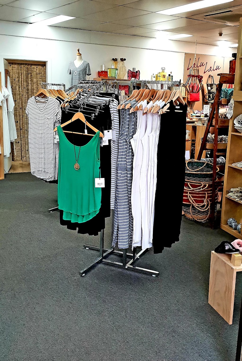 Lalu Lalu | clothing store | Shop 4/56 Beach St, Woolgoolga NSW 2456, Australia | 0400789466 OR +61 400 789 466