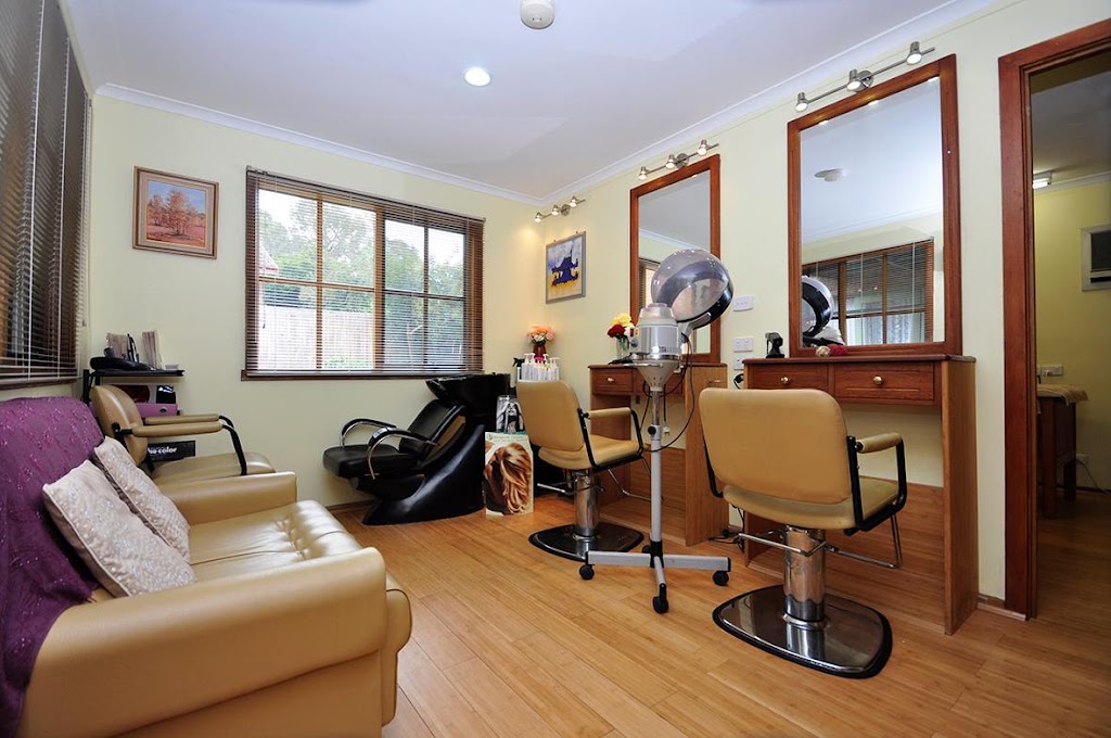 Identity One Hair & Beauty Salon | 39 Sherlowe Cres, Viewbank VIC 3084, Australia | Phone: (03) 9440 6318