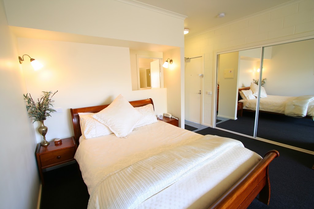 Captains at the Bay | lodging | 21 Pascoe St, Apollo Bay VIC 3233, Australia | 0352376771 OR +61 3 5237 6771