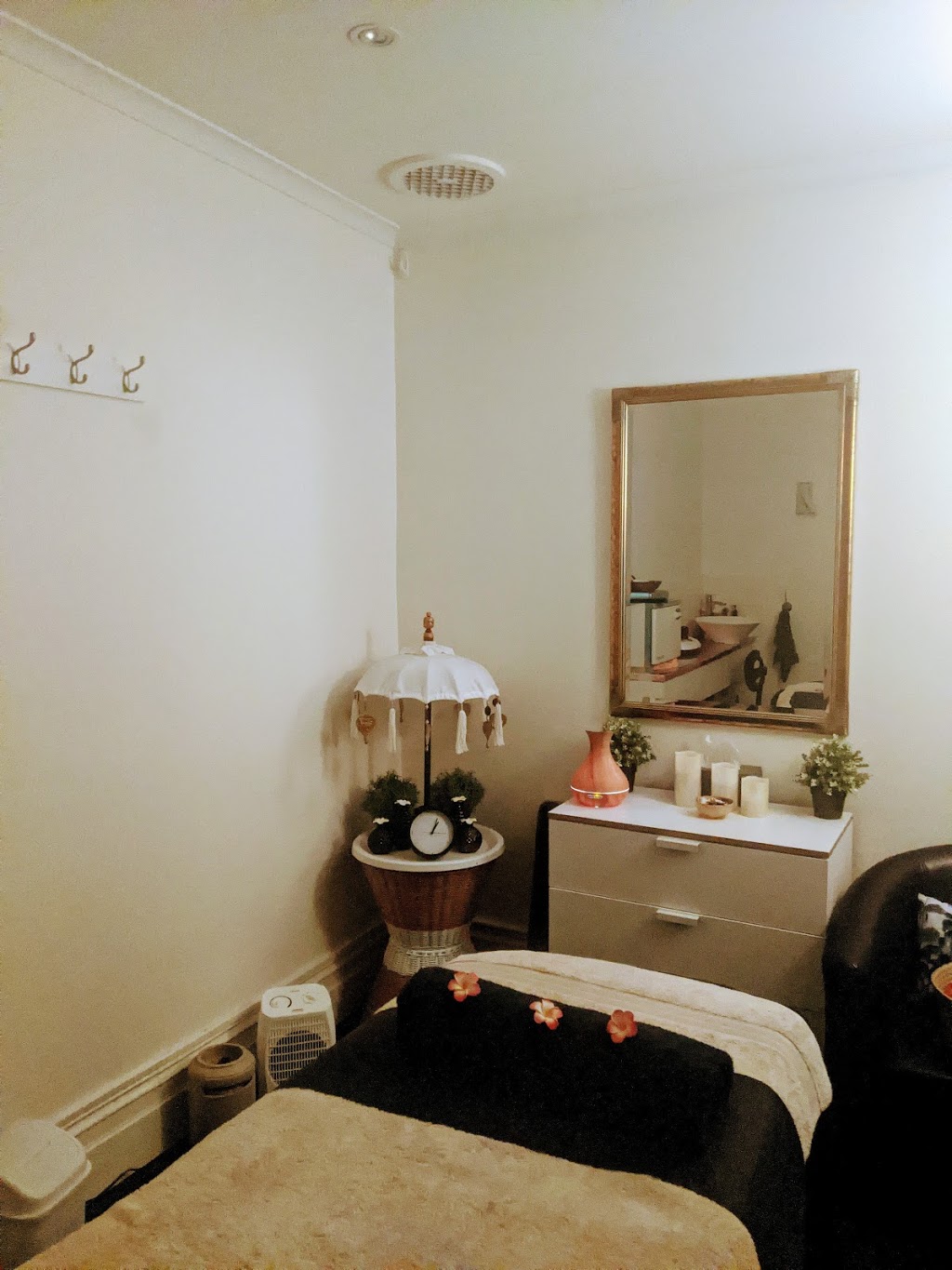 Balinese Therapeutic massage and facial | Shop/26 Huntriss St, Torrensville SA 5031, Australia | Phone: 0431 311 613