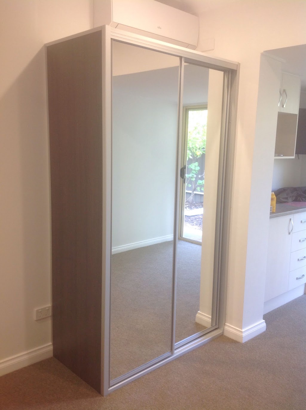 Best Price Wardrobes | 26 To 28 Cottage Lane Hackham, Adelaide SA 5163, Australia | Phone: 0402 927 376