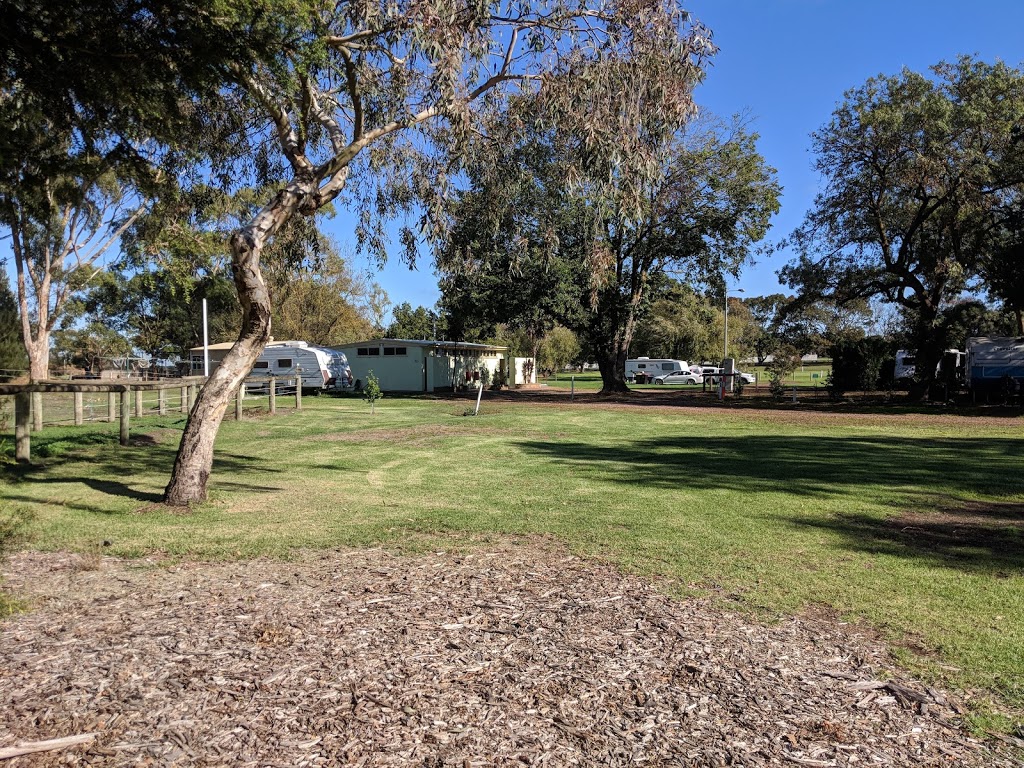 Mortlake Caravan Park | rv park | 31 Montgomery Way, Mortlake VIC 3272, Australia | 0409428870 OR +61 409 428 870