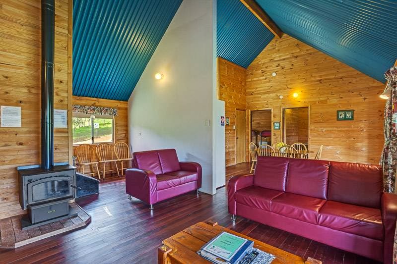 Sunnyhurst Chalets | 10 Doust St, Bridgetown WA 6255, Australia | Phone: 0429 611 081