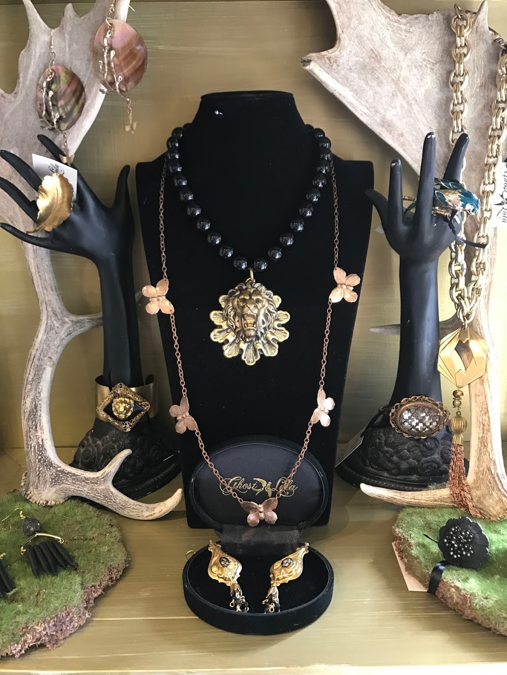 Ghost and Lola | jewelry store | M Arts Precinct, 105 Wollumbin St, Murwillumbah NSW 2484, Australia | 0400113109 OR +61 400 113 109