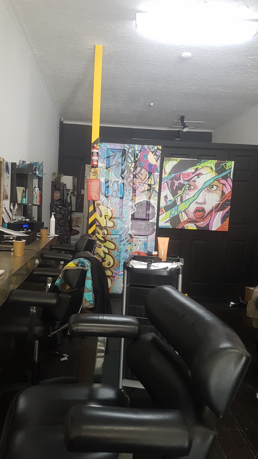 The Pin Up Lounge | hair care | 152 St Vincent St, Port Adelaide SA 5015, Australia