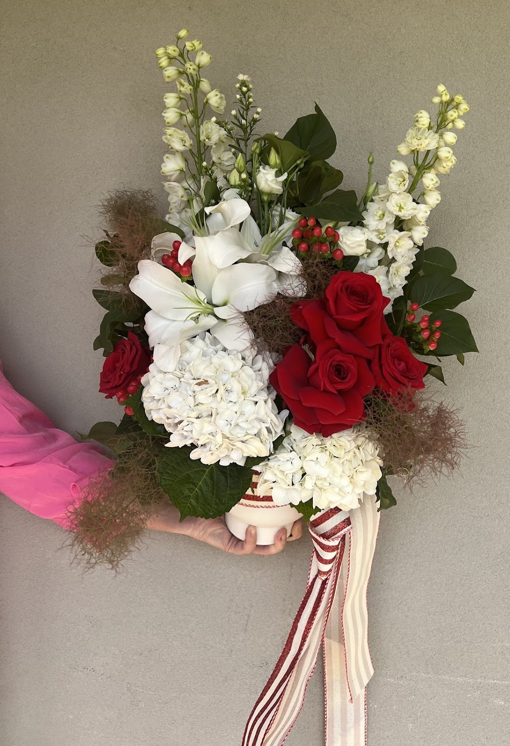 Bloom flower studio | florist | Shop 10/85-93 Kendal St, Cowra NSW 2794, Australia | 0429594555 OR +61 429 594 555