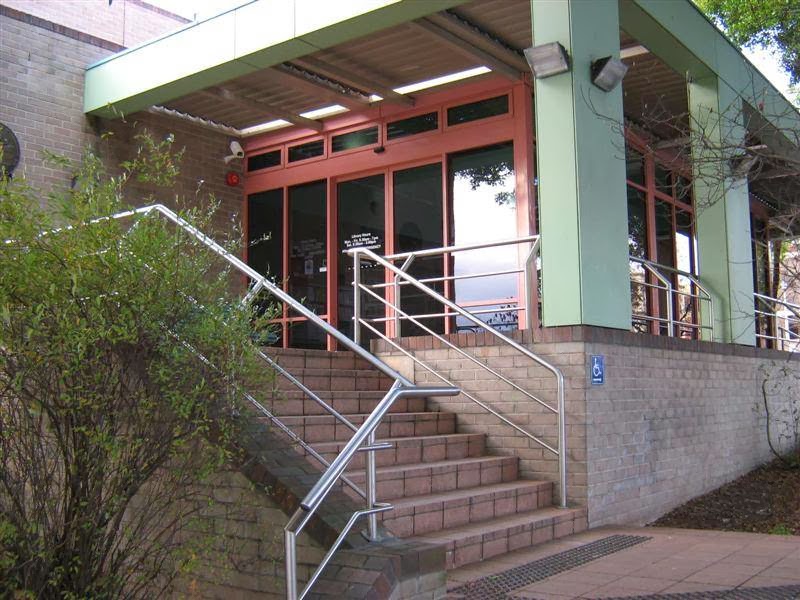 Nowra Library (10 Berry St) Opening Hours