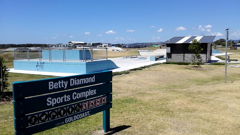 Betty Diamond Sports Complex | park | 4-42 Boyd St, Bilinga QLD 4225, Australia