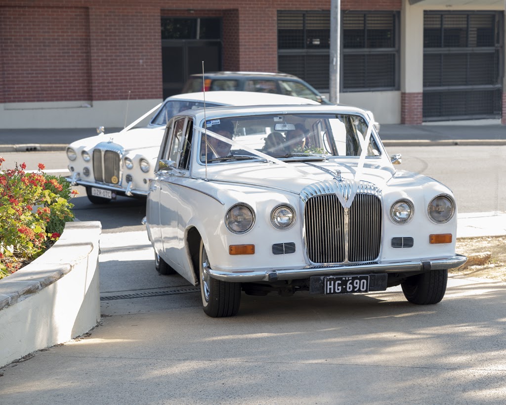 Admire Limousines | 65 Albion St, Waverley NSW 2024, Australia | Phone: 0413 999 998