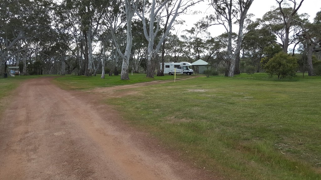 Cavendish Wayside Campground | Cadden St, Cavendish VIC 3314, Australia | Phone: 0499 048 184