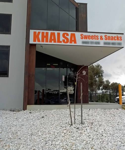 Khalsa Sweets And Snacks | restaurant | 3 Annalise Ave, Epping VIC 3076, Australia | 0469721426 OR +61 469 721 426
