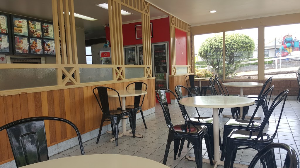 Red Rooster | restaurant | 833 Ruthven St, Toowoomba City QLD 4350, Australia | 0746361388 OR +61 7 4636 1388