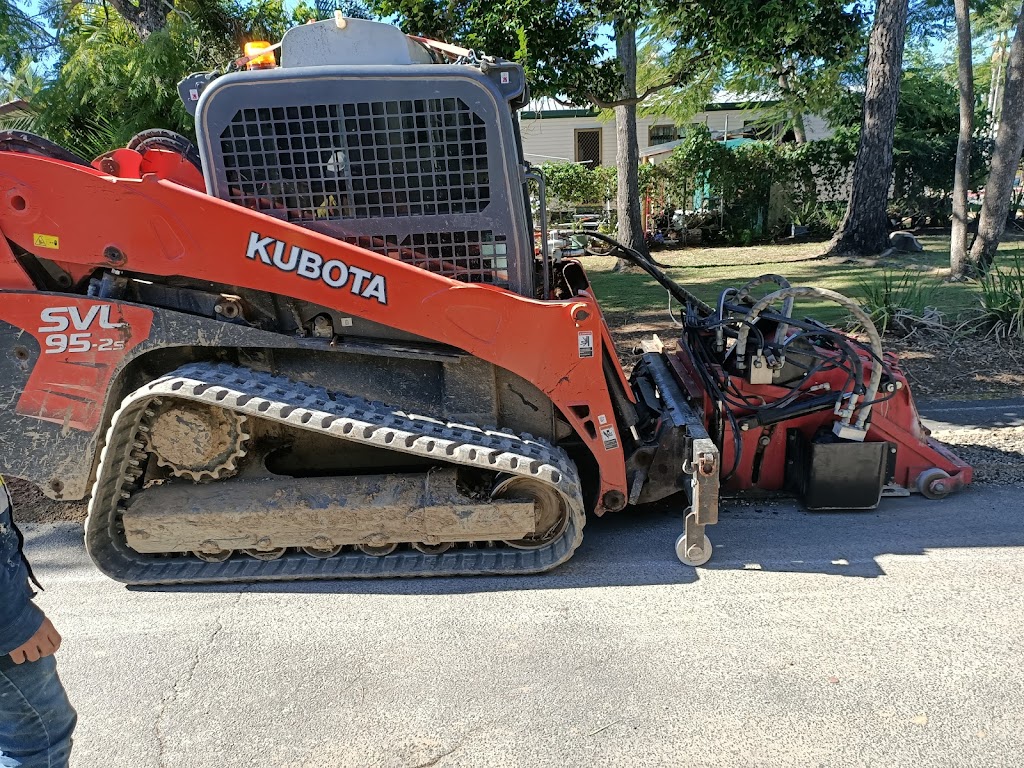 M & K Plant Hire | 311 Redland Bay Rd, Capalaba QLD 4157, Australia | Phone: (07) 3245 4414