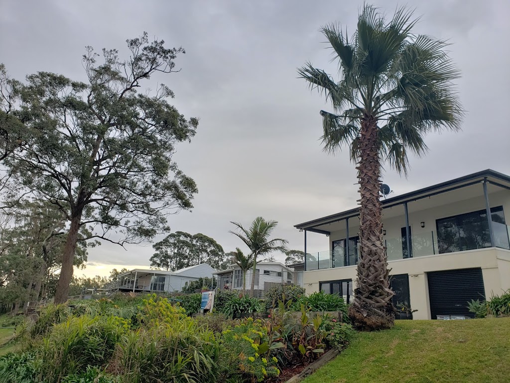 Pelican Bay Homestay | 37 Deane St, St Georges Basin NSW 2540, Australia | Phone: 0449 033 920