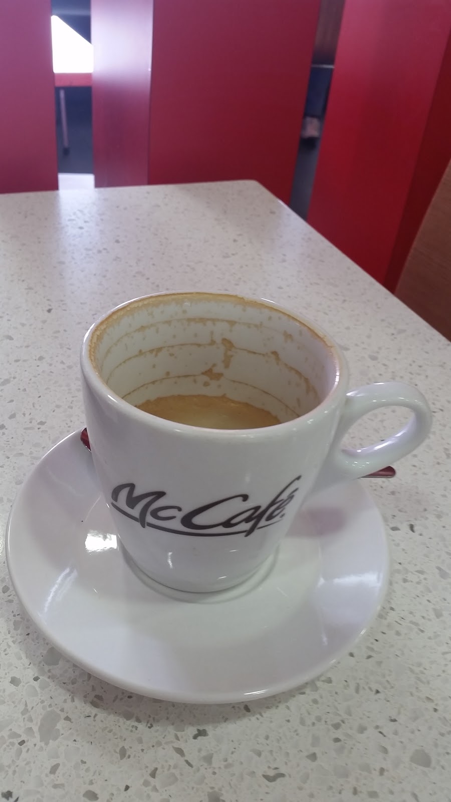 McDonalds Kempsey | cafe | 95 Smith St, Kempsey NSW 2440, Australia | 0265631831 OR +61 2 6563 1831