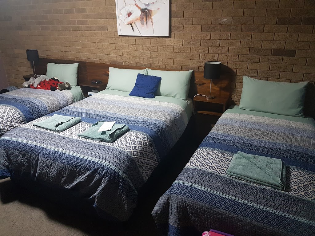 Camellia Motel | 80 Newell Hwy, Narrandera NSW 2700, Australia | Phone: (02) 6959 2633