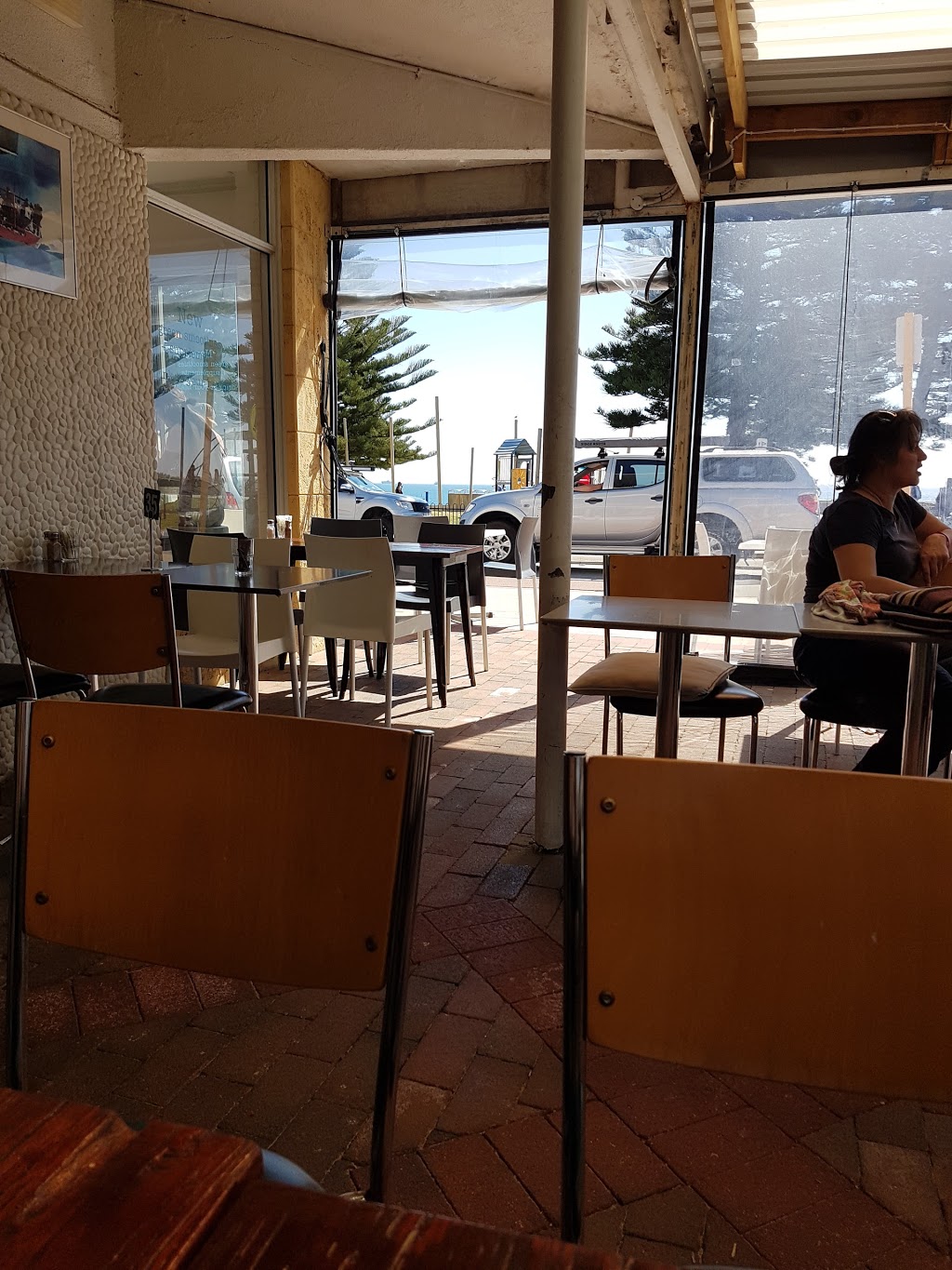 Beaches Cafe | cafe | 122 Marine Parade, Cottesloe WA 6011, Australia | 0893844412 OR +61 8 9384 4412