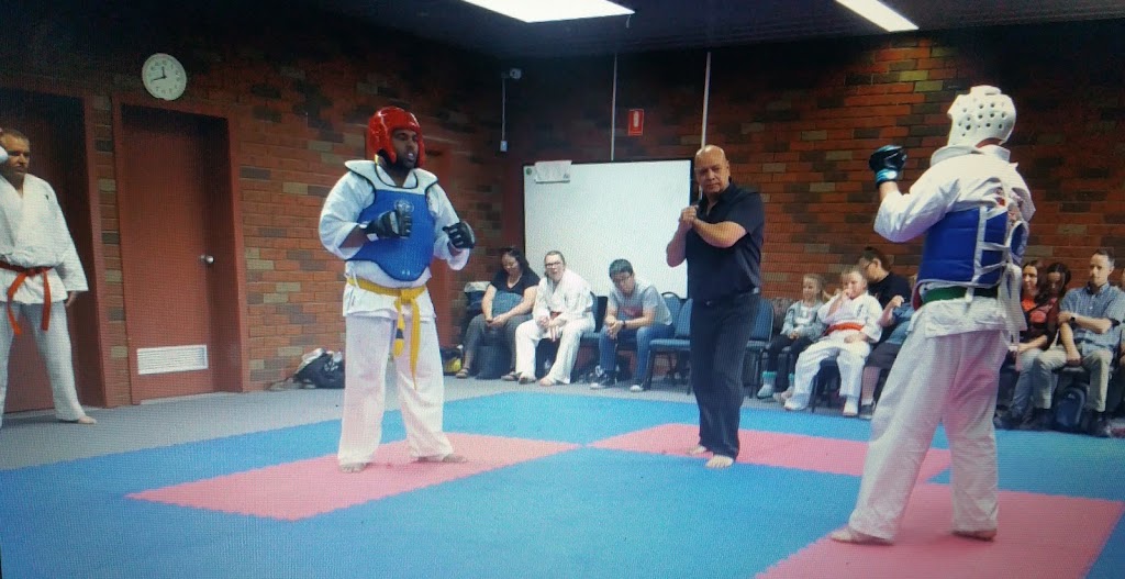 Dandenong Dojo Bj Kyokushin Karate | gym | 10 Bennet St, Dandenong VIC 3175, Australia | 0418512286 OR +61 418 512 286