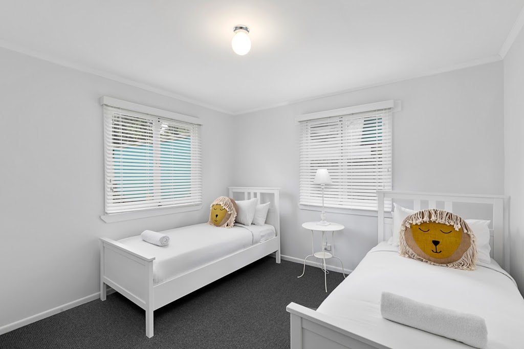 Holiday House Brisbane | 14 Esplanade, Wellington Point QLD 4160, Australia | Phone: 0416 100 839