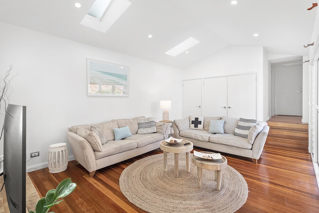 Driftwood | 39 Kent Gardens, Soldiers Point NSW 2317, Australia | Phone: (02) 4044 5021