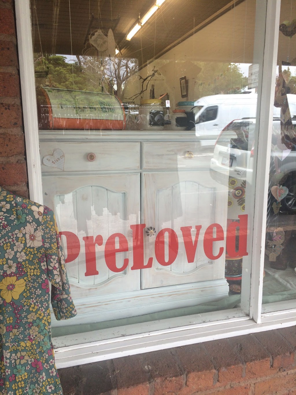 Preloved Tecoma | clothing store | 1539 Burwood Hwy, Tecoma VIC 3160, Australia | 0412878855 OR +61 412 878 855