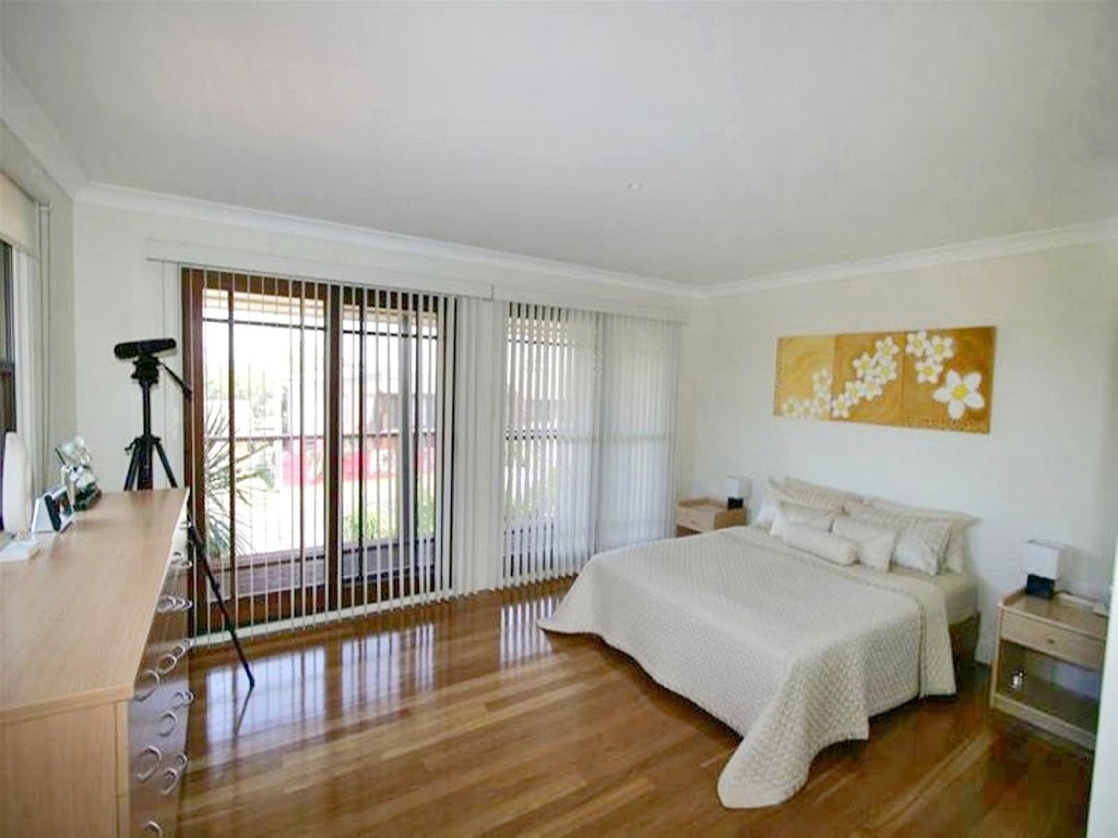 Illalangi / SOLscape Holiday Rentals | real estate agency | 18A Bergalia Cres, Camden Head NSW 2443, Australia | 0409865909 OR +61 409 865 909