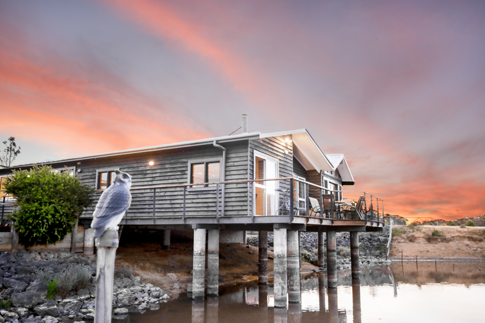 Watersedge | lodging | 1543 Duckmaloi Rd, Hampton NSW 2790, Australia | 0263593240 OR +61 2 6359 3240