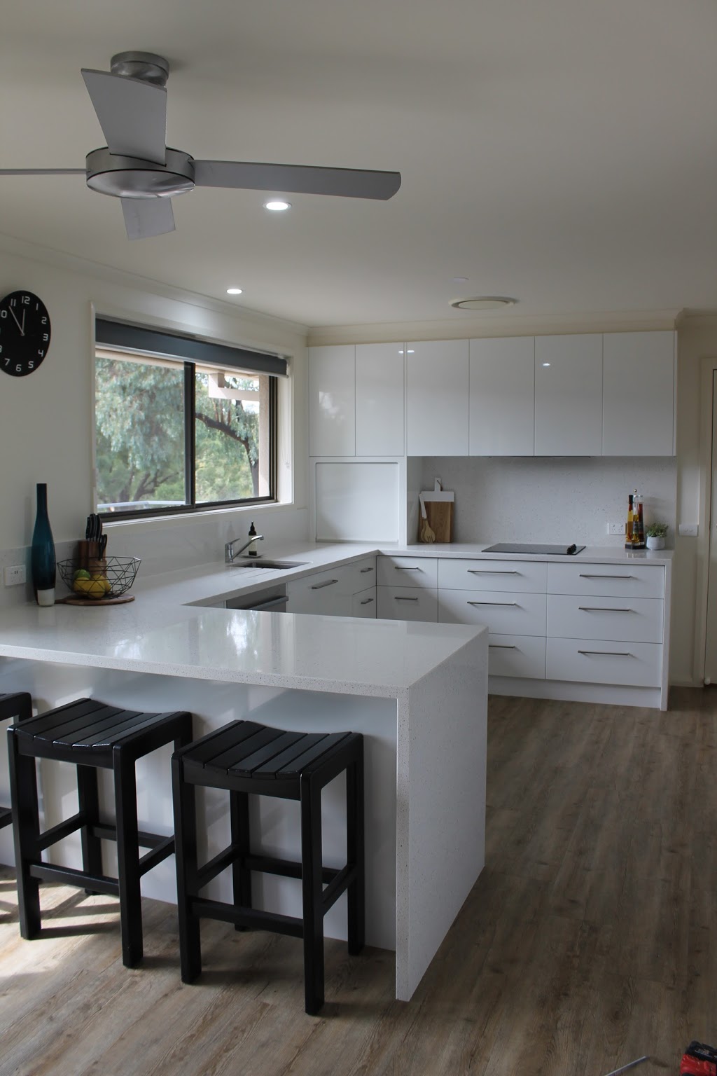 Ararat Kitchens & Joinery - Kitchens, Cabinets, Bathrooms | 165 Moore St, Ararat VIC 3377, Australia | Phone: 0438 576 215