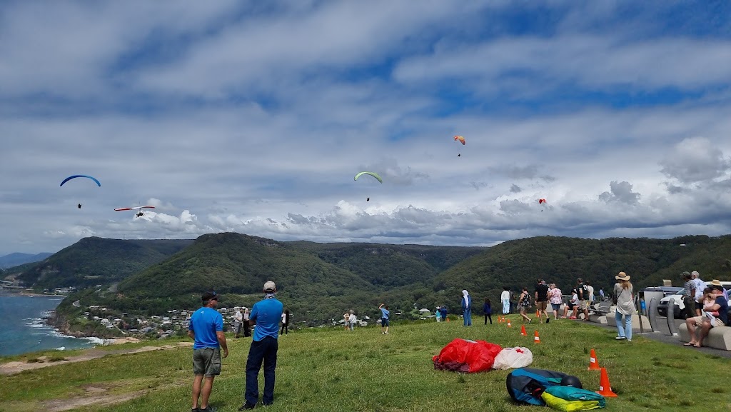 SkySurf Paragliding Stanwell Tops | 100 Otford Rd, Stanwell Tops NSW 2508, Australia | Phone: 0412 351 363