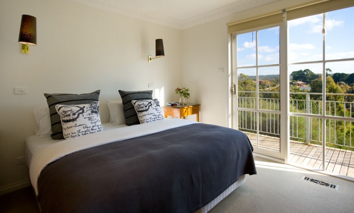 Churchills - Daylesford | lodging | 46 West St, Daylesford VIC 3460, Australia | 0353481448 OR +61 3 5348 1448