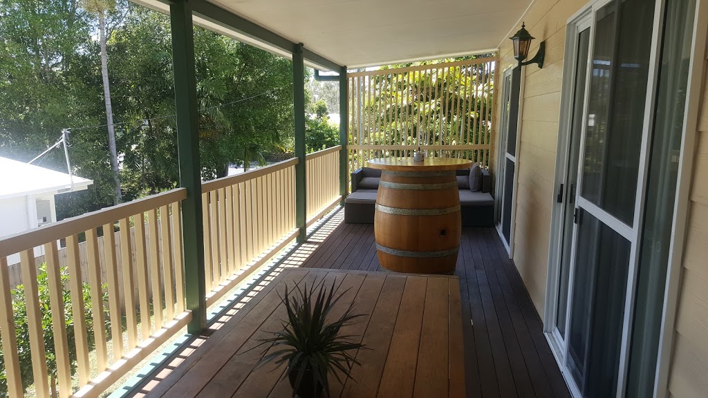 Toolara House Pet Friendly Holiday Rental | 3 Impey Ave, Tin Can Bay QLD 4580, Australia | Phone: 0409 365 343