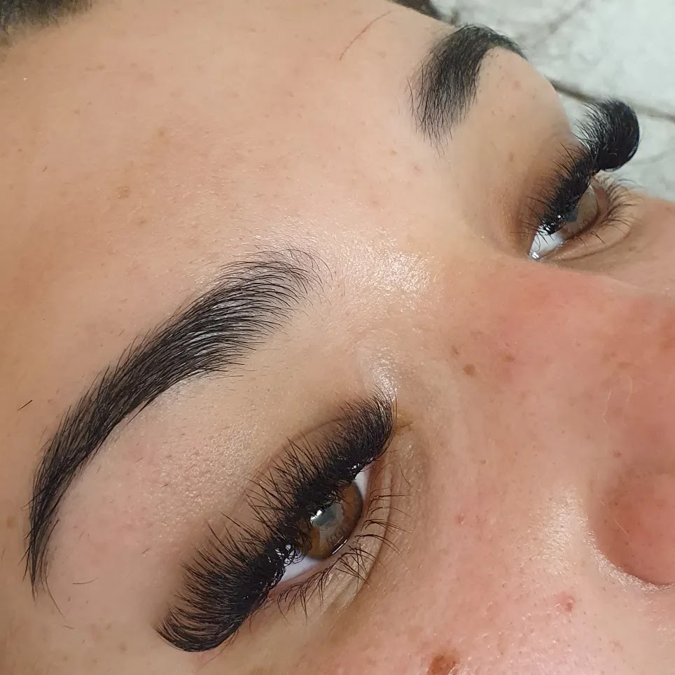 Livin Lash | 377 Raglan Parade, Warrnambool VIC 3280, Australia | Phone: 0413 684 888