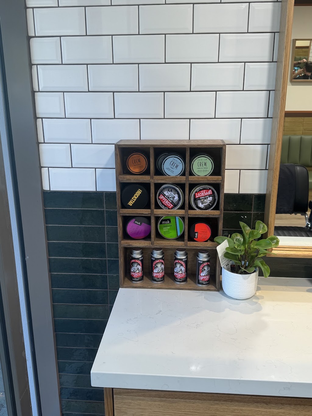 Illawong Barbers | Shop G11/273 Fowler Rd, Illawong NSW 2234, Australia | Phone: 0406 255 444