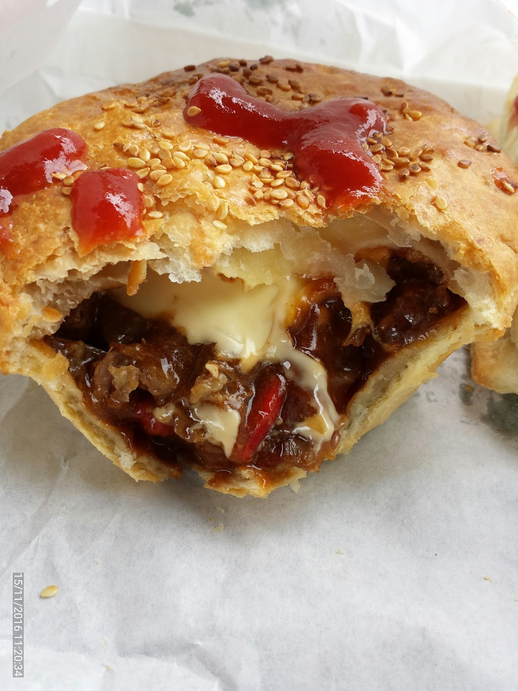 Rolfs Pies | bakery | 181 Middleborough Rd, Box Hill South VIC 3128, Australia | 0398983403 OR +61 3 9898 3403