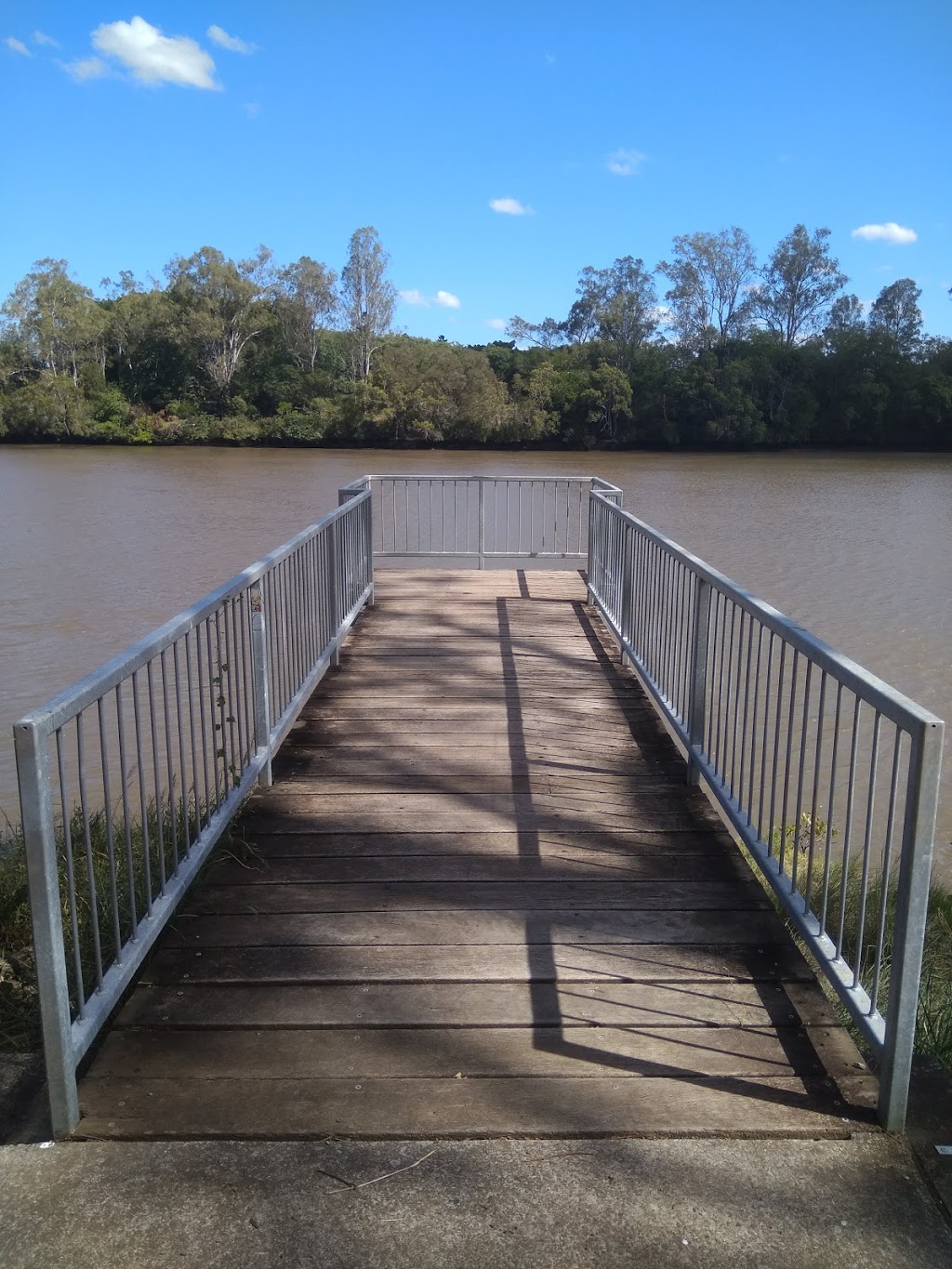 Heritage Close River Platform | Heritage Cl, Yeronga QLD 4104, Australia